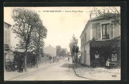 AK Vitry-sur-Seine, Avenue Victor-Hugo