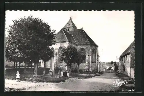 AK Guainville, L`Eglise et la Rue principale