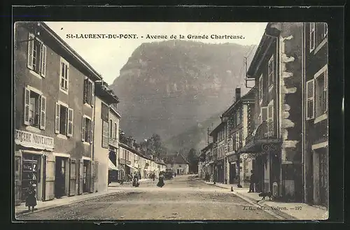 AK St-Laurent-Du-Pont, Avenue de la Grande Chartreuse mit Mercerie Nouveautes