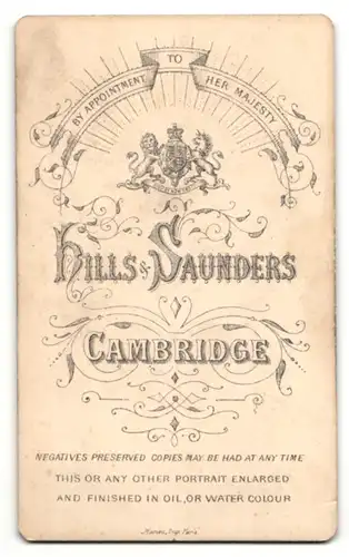 Fotografie Hills & Saunders, Cambridge, Portrait hübscher junger Mann in elegantem Jackett