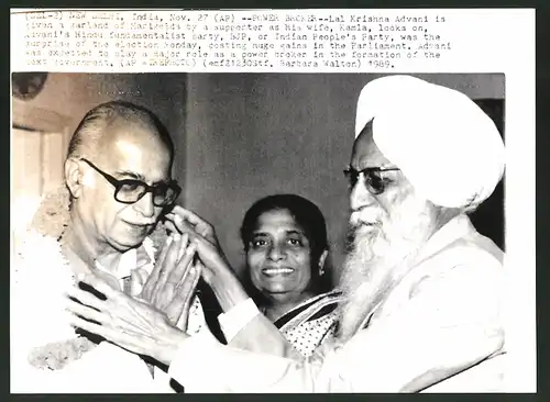 Fotografie Wahlkampf in Indien, Politiker Lal Krishna Advani nebst Ehefrau 1989