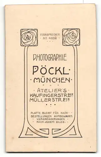 Fotografie Oscar Pöckl, München, Portrait Bursche in eleganten Kleider modisch frisiert