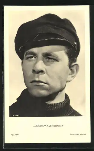 AK Schauspieler Joachim Gottschalk mit Mütze im Stickpullover