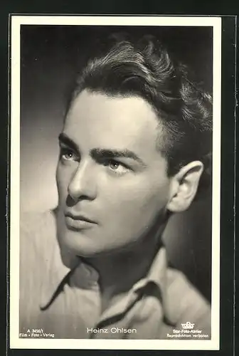 AK Schauspieler Heinz Ohlsen mit ernstem Blick