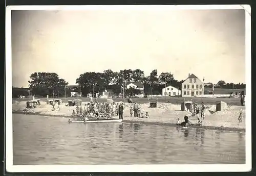 AK Pelzerhaken, Strandpartie mit Hotel Eichenhain