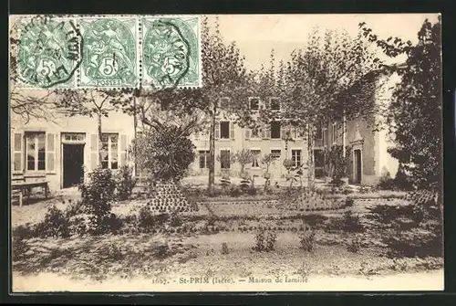 AK St-Prim, Maison de famille