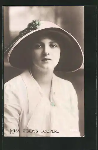 AK Schauspielerin Gladys Cooper mit grossem Hut