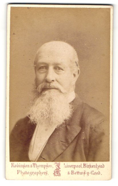 Fotografie Robinson & Thompson, Liverpool, Älterer Herr mit lichtem