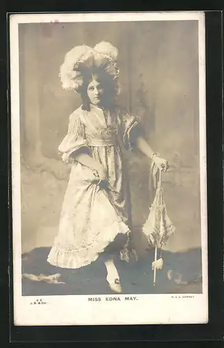 AK Miss Edna May, Portrait der Schauspielerin in Biedermeier-Mode
