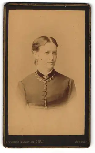 Fotografie A. Schmidt, Ansbach, Portrait Dame mit Halskette