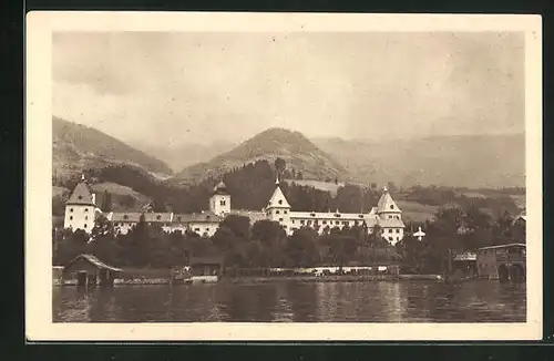 AK Millstatt, Blick über den See auf das Hotel Lindenhof