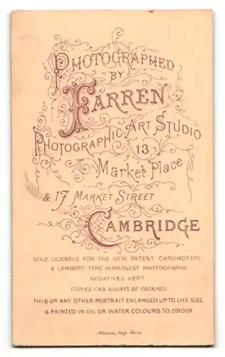 Fotografie Farren, Cambridge, Portrait Dame mit geflochtenem Haar