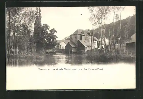 AK Vendome, Les Grands Moulin, vue prise des Prés-aux-Chats