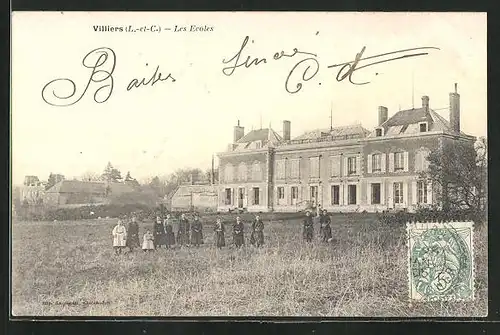 AK Villiers, Enfants devant les Ecoles