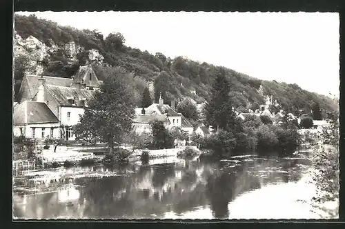 AK Les Roches-sur-Loir, Bords du Loir, Flusspartie