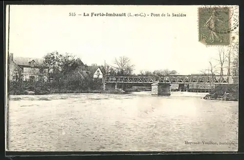 AK La Ferté-Imbault, Pont de la Sauldre, Flusspartie mit Brücke