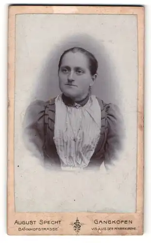 Fotografie August Specht, Gangkofen, Portrait schönes Fräulein mit zurückgebundenem Haar