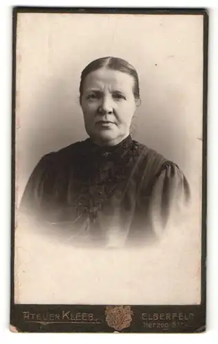 Fotografie Atelier Kleeb, Elberfeld, Portrait ältere Dame