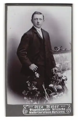 Fotografie Otto Meier, Dippoldiswalde, Portrait Knabe im Anzug