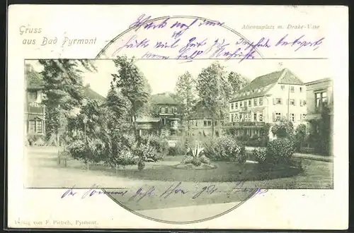 AK Bad Pyrmont, Altenauplatz mit Drake-Vase