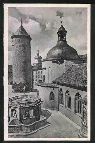 AK Würzburg, Festung Marienberg, Blick in den Burghof