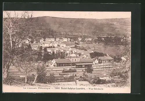 AK Saint-Sulpice-Lauriére, Vue Générale, Bahnhof