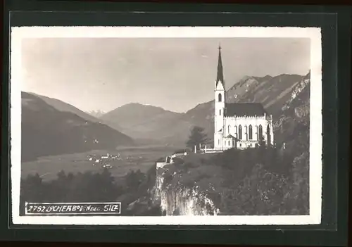 AK Mötz, Kirche mit Gesamtansicht