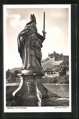 AK Würzburg, Statue an der Alten Mainbrücke