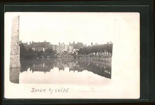 AK Sully-s / Loire, Ortspartie mit Burggraben