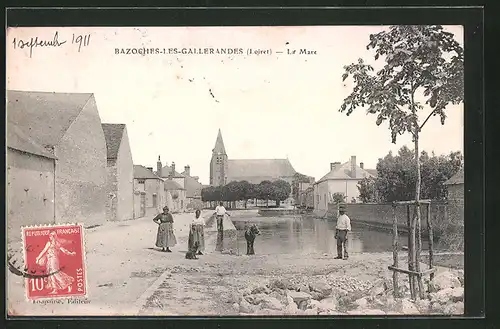 AK Bazoches-les-Gallerandes, La Mare