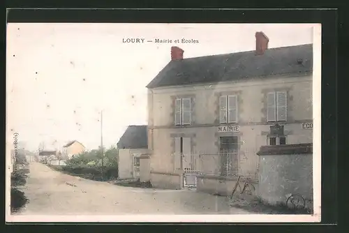 AK Loury, Mairie et Écoles