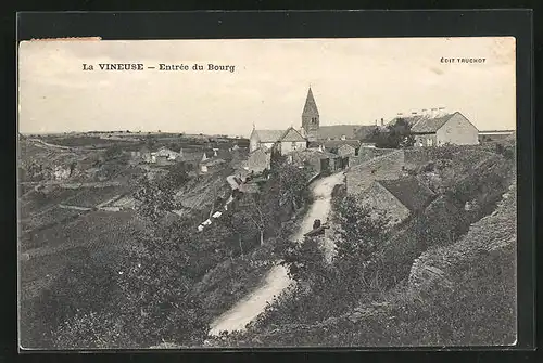 AK La Vineuse, Entrée du Bourg