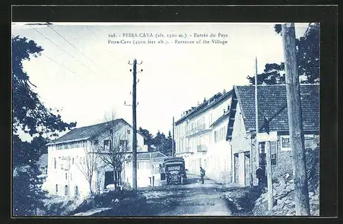 AK Peira-Cava, Entrée du Pays