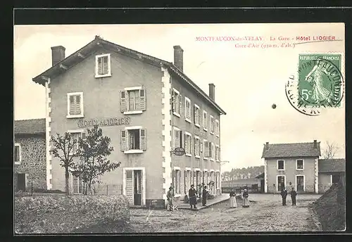 AK Montfaucon-du-Velay, Hotel Liogier, La Gare