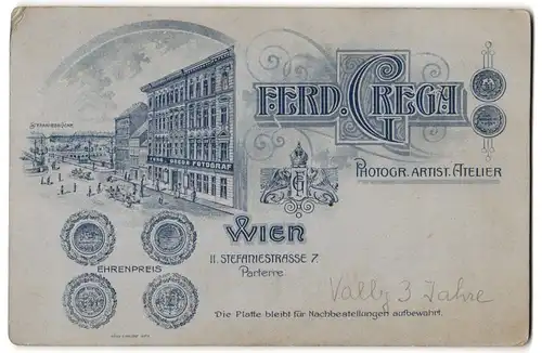 Fotografie Ferd. Grega, Wien, Stefaniestr. 7, Ansicht Wien, Strassenpartie mit Fotografen Atelier