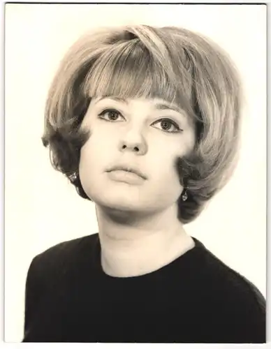 Fotografie Portrait Foto-Model Carol Ponder, 1967