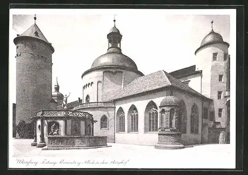 AK Würzburg, Festung Marienberg, Blick in den Burghof