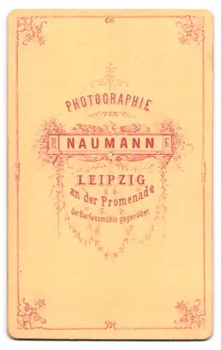 Fotografie Naumann, Leipzig, An der Promenade, Portrait junge Dame mit Halsband