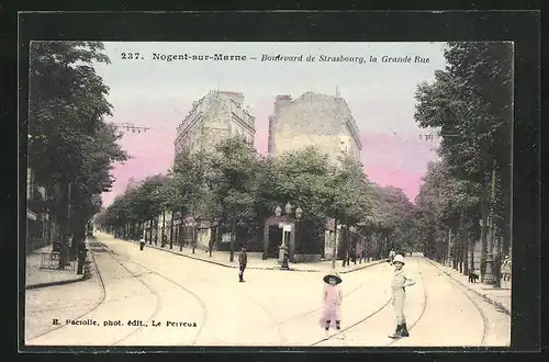 AK Nogent-sur-Marne, Boulevard de Strasbourg, la Grande Rue