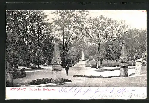 AK Würzburg, Spaziergänger im Hofgarten