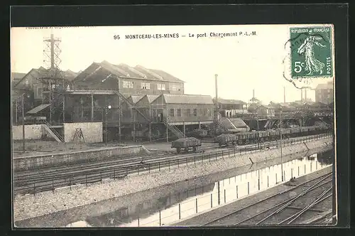 AK Montceau-les-Mines, le port, Chargement