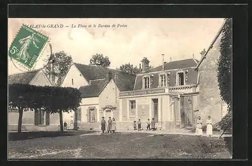 AK Malay-le-Grand, la Place et le Bureau de Postes