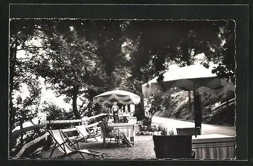 AK Escragnoles, Auberge Napoléon, un coin de sa terrasse