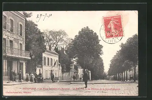 AK Pithiviers, La Place Duhamel-du-Monceau, Le Mail Sud et les Bureaux de la Sous-Préfecture
