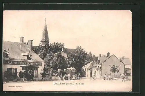 AK Triguères, Cafe de la Place et l`Eglise