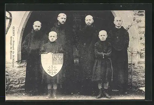 AK Cluny, Prieuré de St-Mayeul, Groupe de Moines