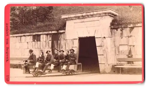 Fotografie Würthle & Spinnhirn, Salzburg, Schwarzstr. 7, Ansicht Salzburg, Ausfahrt vom Bergwerk mit Grubenlampe