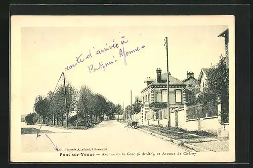 AK Pont-sur-Yonne, Avenue de la Gare et Avenue de Chéroy