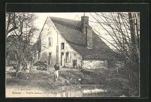 AK Senan, Vieille maison