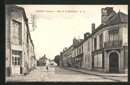 AK Chéroy, Rue de la République, Strassenpartie